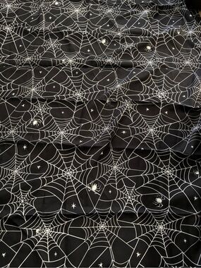 Echo Black and White Spiderweb Print Fabric tablecloth